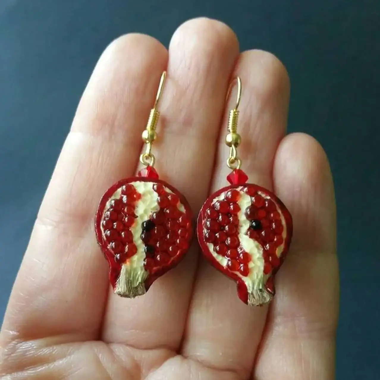 گوشواره‌های یلدایی شیک و خاص؛ زیباترین مدل‌ها برای شب یلدا + عکس