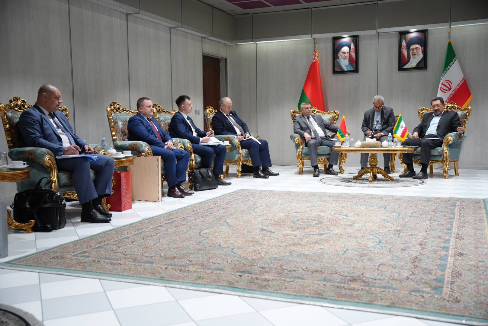 دیدار وزیر صمت و همتای بلاروسی در حاشیه هجدهمین اجلاس کمیسیون مشترک همکاری‌های ایران و بلاروس