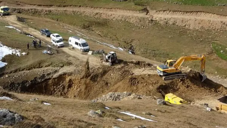 12000-year-old-lake-treasure-hunting-5