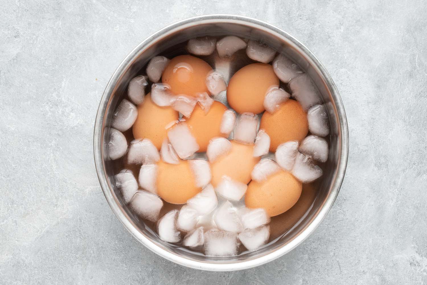 تخم‌ مرغ آب‌ پز