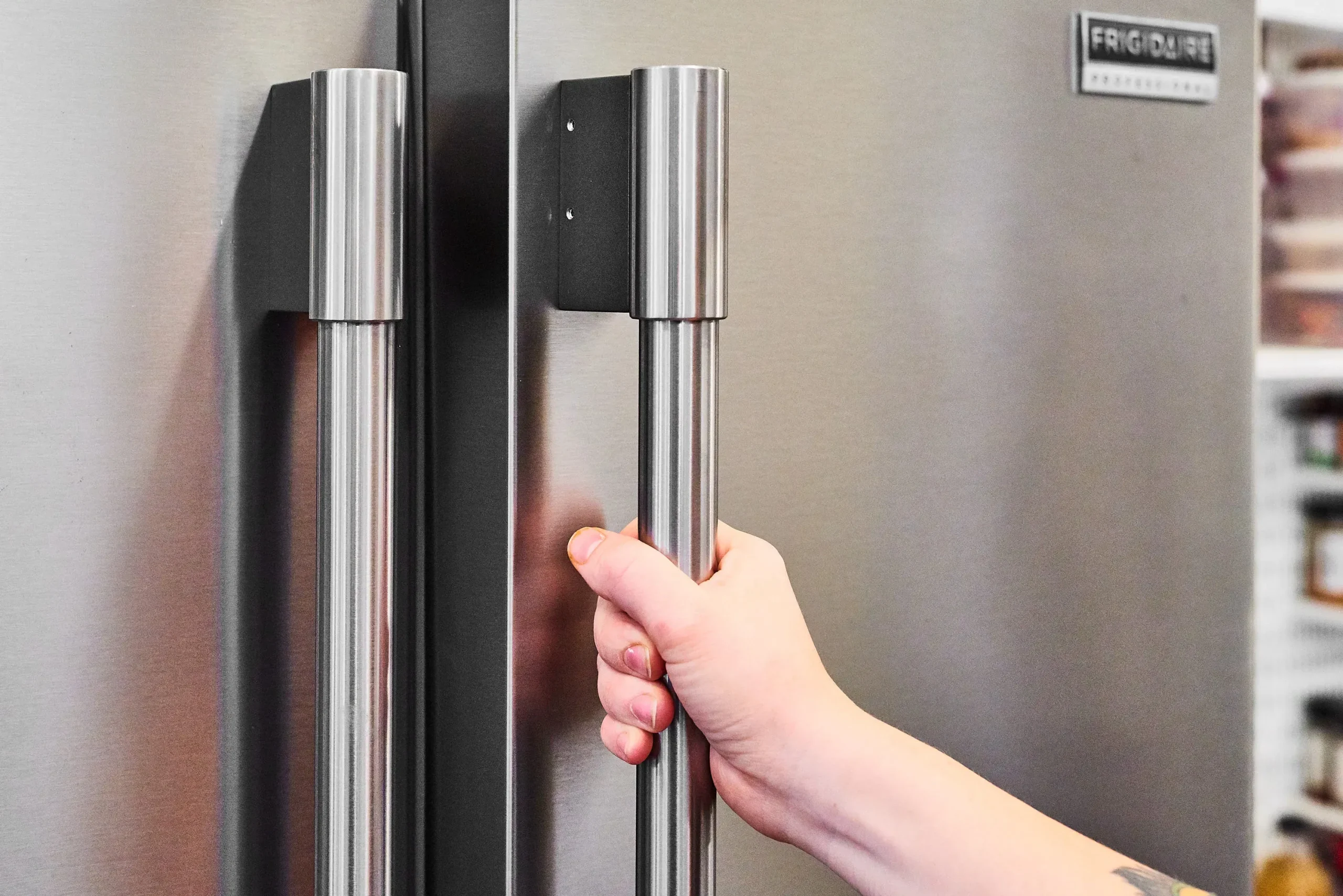 6 نقطه آلوده در آشپزخانه که از توالت هم خطرناک‌ ترند2 scaled