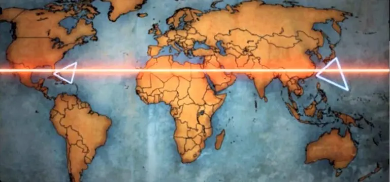 Map_of_the_world_with_Dragon_Triangle_and_Bermuda_Triangle_location