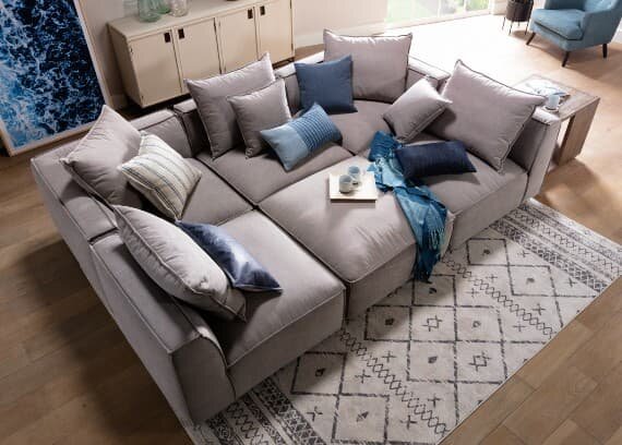 6 ترند بزرگ مبل در 2026 ؛ وقتی راحتی، فرم و انعطاف‌پذیری حرف اول را می‌زنند