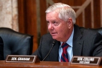 سناتور آمریکایی: اسراییل نباشد در منطقه کور می‌شویم