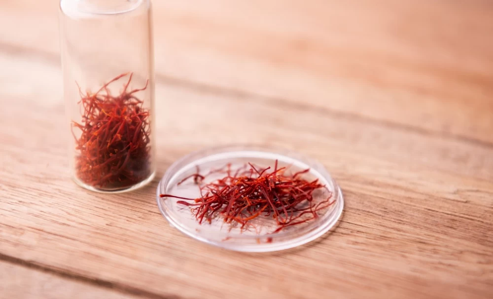 تشخیص زعفران طبیعی از تقلبی