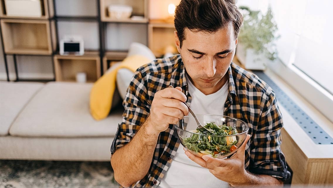 چرا بعد از 40 سالگی غذاها بی‌مزه می‌شوند-1