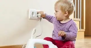 سن مناسب برای تنها ماندن در خانه