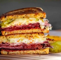 شام امشب با من: طرز تهیه ساندویچ پاسترامی گرم خانگی!