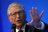 اعتراف بیل گیتس به ارتباط با اپستین+ فیلم