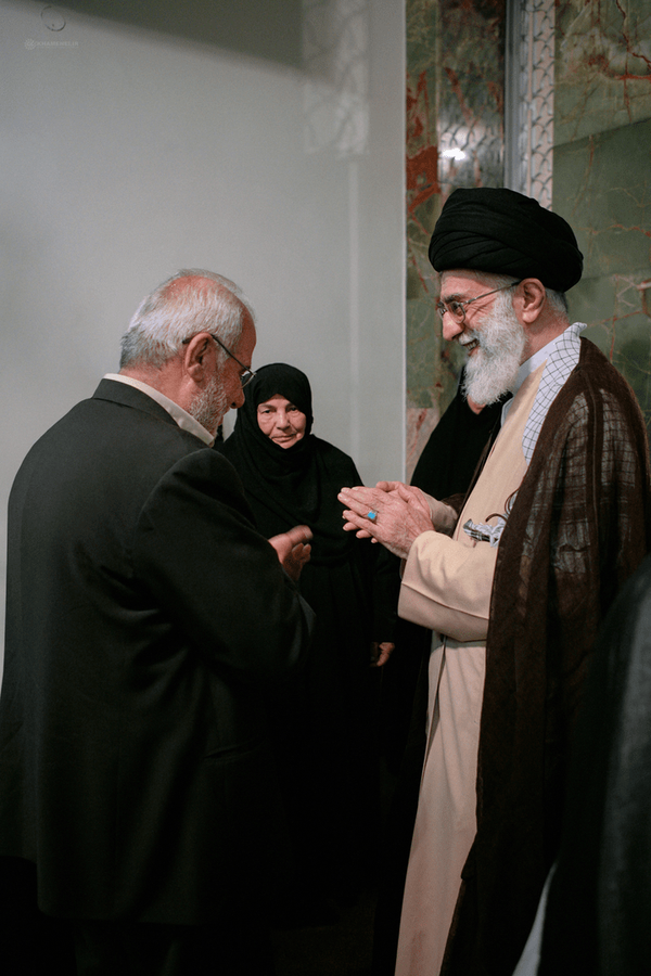 تصاویر پدر و مادر شهید نصرالله