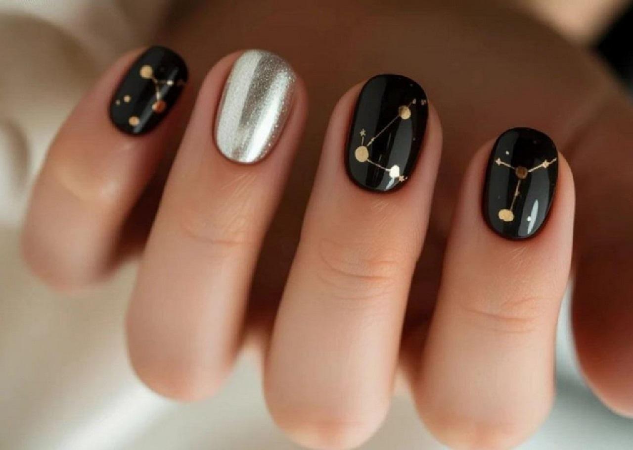 طرح ناخن زمستانی به شکل  شمارش معکوس کیهانی