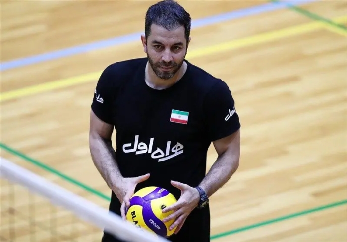 علیزاده: نمی‌توانیم به جوان‌ها آنطور که باید میدان بدهیم