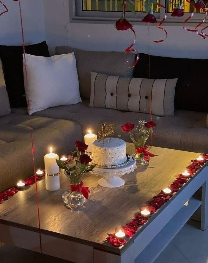 تزیین میز دونفره عاشقانه با وسایل ساده