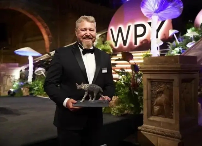 پس از 10 سال انتظار؛ عکسی عجیب از بازدیدکننده مرموز شهر ارواح | عکس