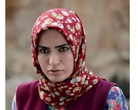 دنیا سریال گذر از رنج‌ها در حال گشت و گذار در انگلیس