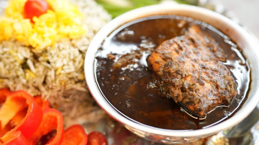 کالری قلیه ماهی