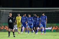 پیشنهاد خواننده معروف برای سرمربیگری استقلال