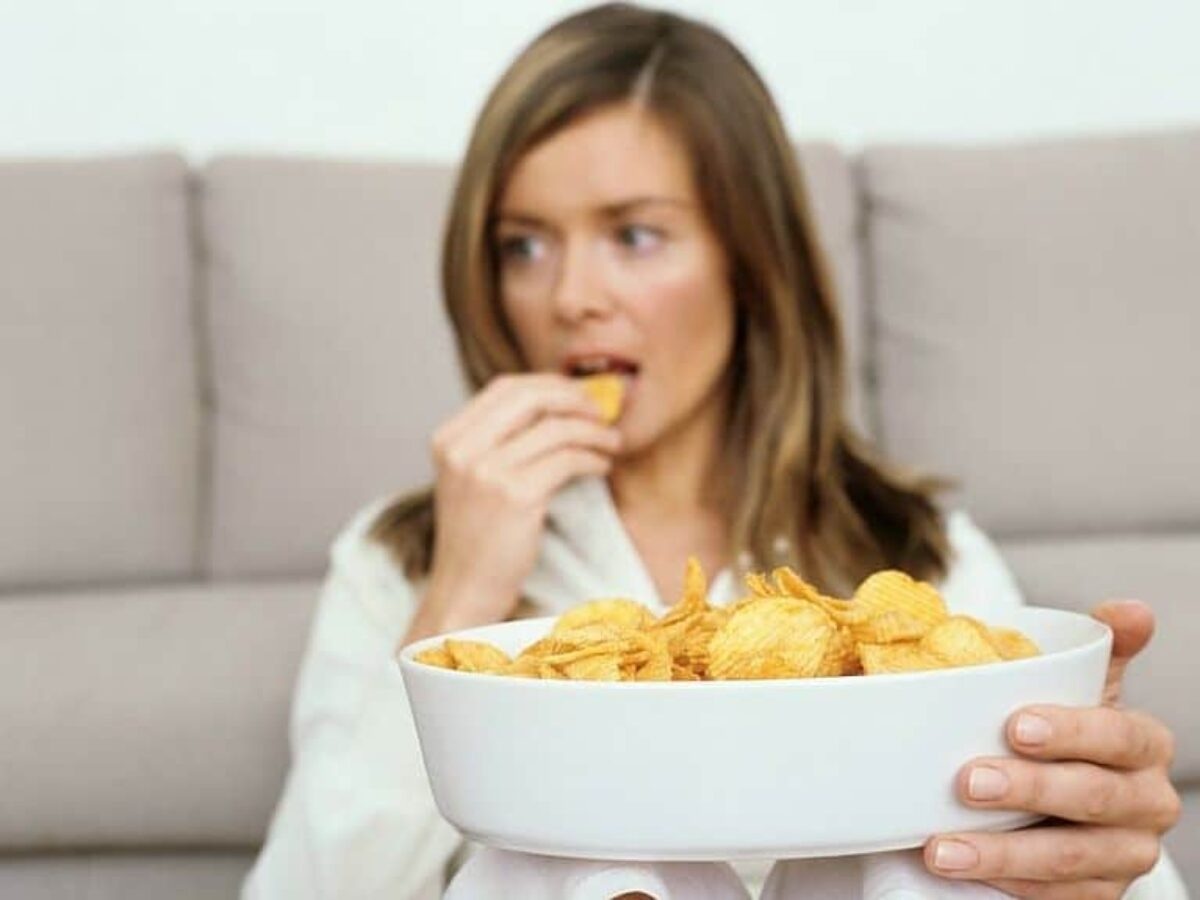 چرا غذاهای شور ما را پرخورتر میکنند-5