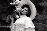 زیبایِ خوش صدایِ ایتالیا درگذشت | روز عزای هنر