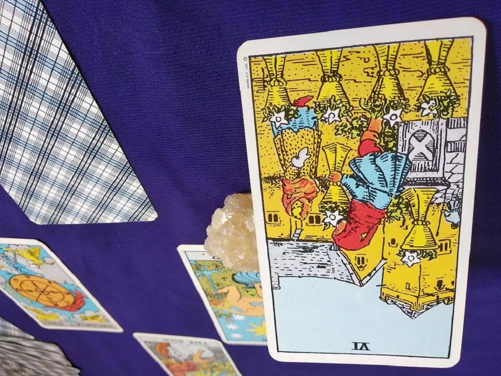 فال تاروت تک کارتی متولدین اسفند