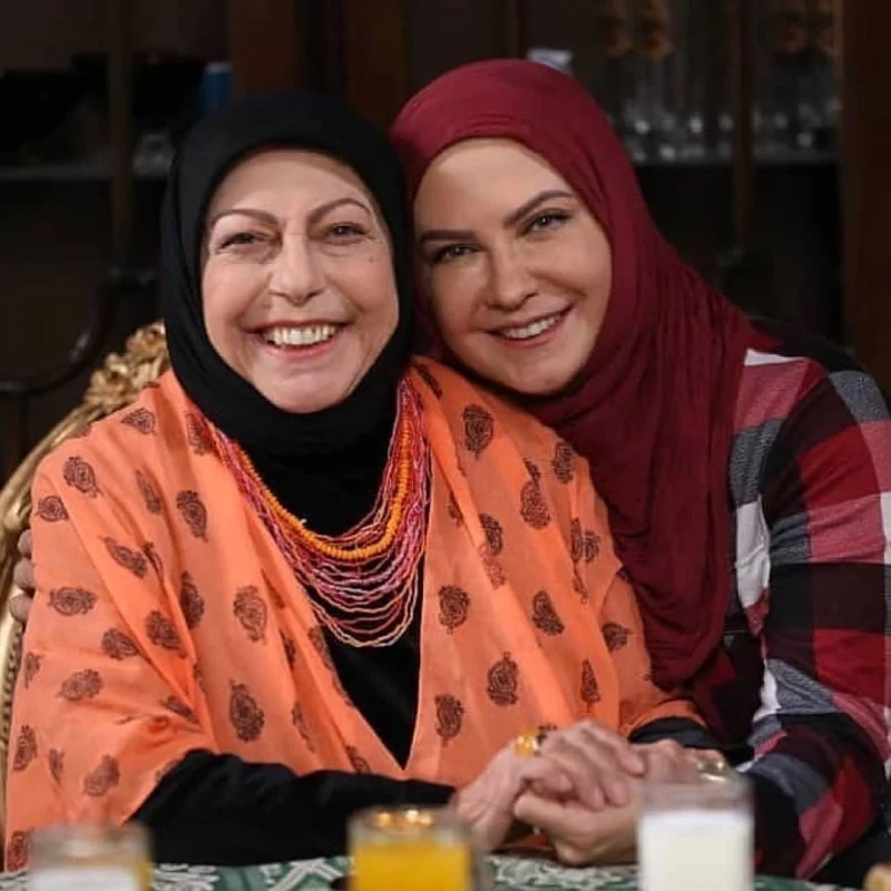 بیوگرافی ثریا قاسمی