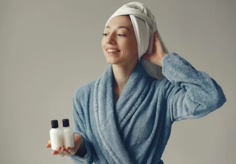 ماسک موی طبیعی را خودتان در خانه درست کنید!4 دستور آسان!