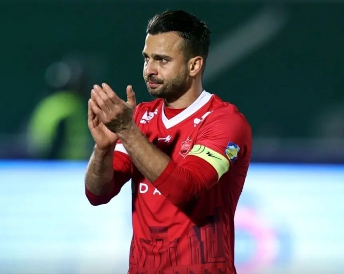 سروش رفیعی و یک بازیکن دیگر از ترکیب پرسپولیس خط خوردند