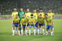 بیایید، صعود کنید و ماندگار شوید/ پیشنهاد نفت آبادان به سرمربیان مشهور لیگ برتر!