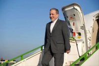 تصاویر استقبال مقامات عمانی از عراقچی
