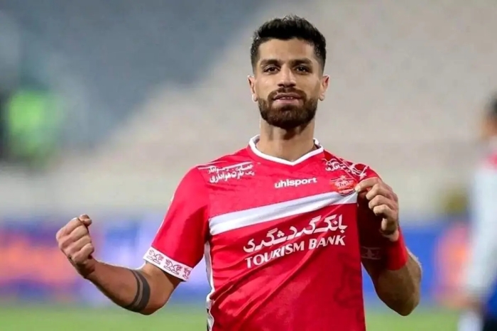 شماره 10 پرسپولیس رسماً خداحافظی کرد