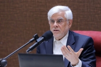 عارف: مدیریت تنگه هرمز حق مسلم ایران است