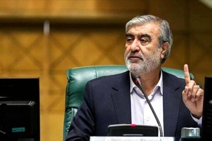 هشدار ابراهیم عزیزی به سربازان آمریکایی: فرار کنید