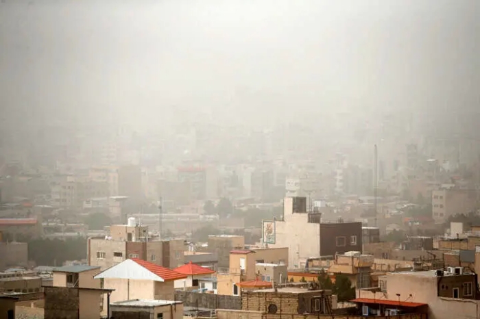 وزش باد شدید و گرد و خاک در نقاط مختلف کشور